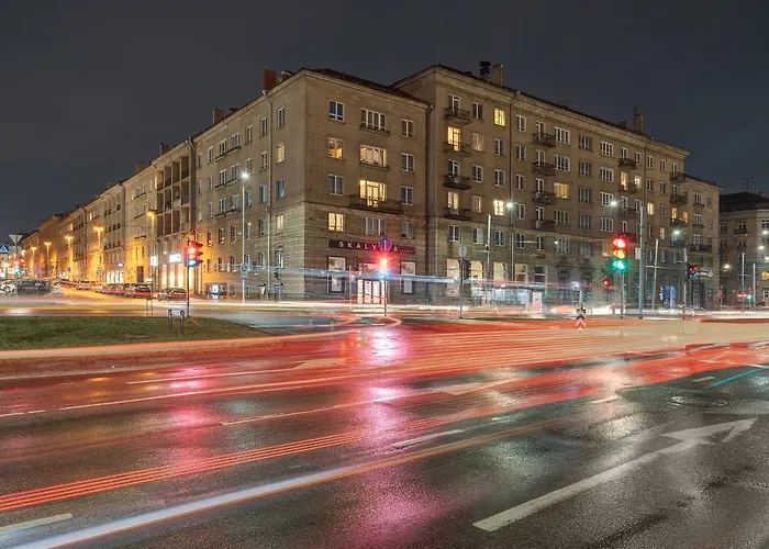 Apartment Elegant 2-bedroom In Center