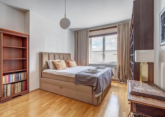 Apartment Elegant 2-bedroom In Center Vilnius