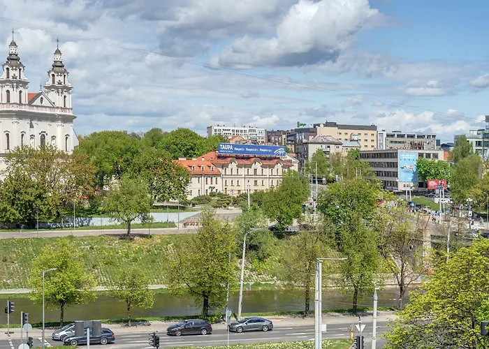 Apartman Elegant 2-bedroom In Center