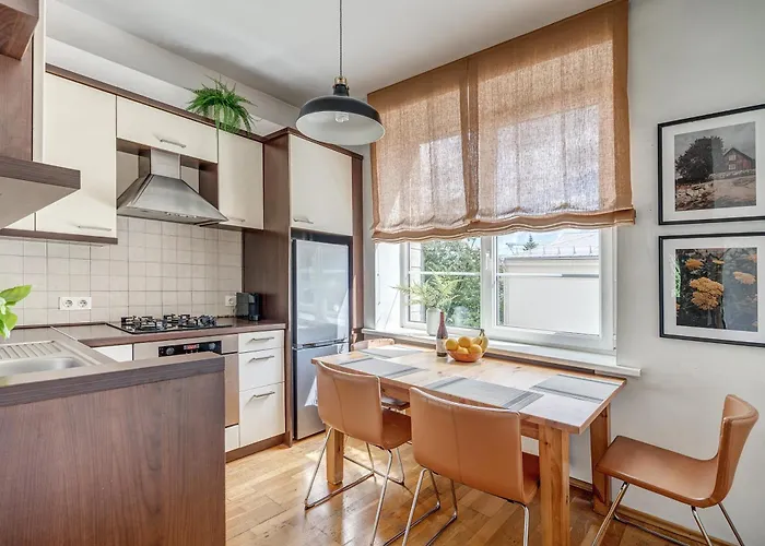 Διαμέρισμα Elegant 2-bedroom In Center *